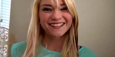 Teen Alone Girl (chloe foster) Put In Her All Kind Of Sex Things vid-13
