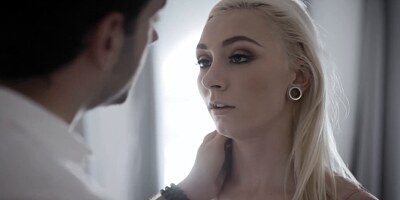 Hot blonde pornstar Chloe Temple need a valuable lesson