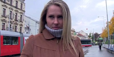 Real pulled czech amateur flashing outdoor