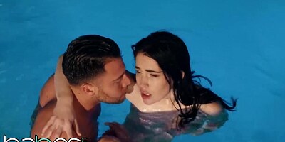 BABES - Cute girl next door Evelyn Claire loves pool sex