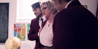 Cougar teacher Dee Williams is surrounded by young cocks that need sucking