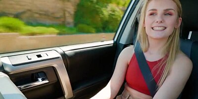 Blonde will pay for a ride by sucking off and banging the driver