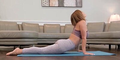 Krissy Lynn & Molly Stewart tore their Yoga pants to have lesbian sex