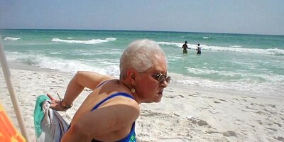 ILOVEGRANNY Grannies sucking cocks