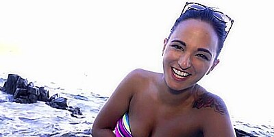 Amor En La Playa With Claudia Bavel