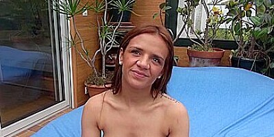 Slutty French amateur gets drilled hard and cum on her feet with Angelica V.
