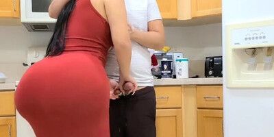 BIG ASS STEPMOM FUCKS HER STEPSON IN THE KITCHEN AFTER SEEING HIS BIG BONER ON THANKSGIVING