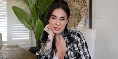 Slutty Stepmom Joanna Angel Out of Jail Gives Blowjob