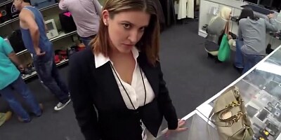 Milf and brunette business woman sells her laptop and her pussy