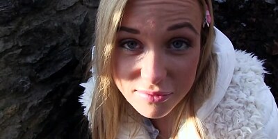 Czech girl has outdoor sex after stranger seduces her with money