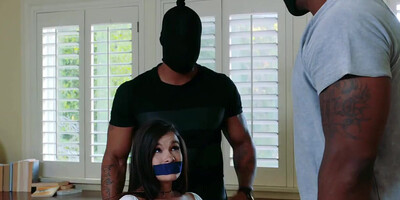Black robbers break into the house and fuck the girl