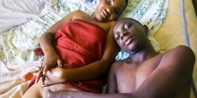 Real Amateur African Couple Homemade Sex Tape with Ebony girl Riding BBC