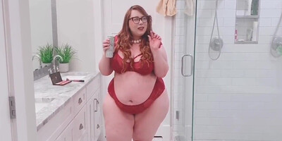 Curvalicious Ssbbw Trying On Clothes With Lagoon Blaze