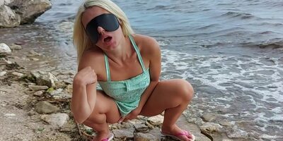 Slut Loves To Fuck Her Ass With A Toy On The Sea