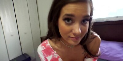 Amateur POV video of gorgeous brunette sucking off her hubby