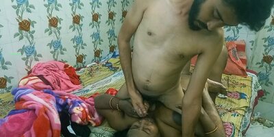 Hot Bhabhi morning sex with big dick teen boy at hotel!! cheating wife sex