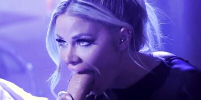 Charming blonde Jessa Rhodes sucks a hard cock and rides it nicely