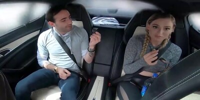 Curvy newcomer drilled after giving blowjob in car
