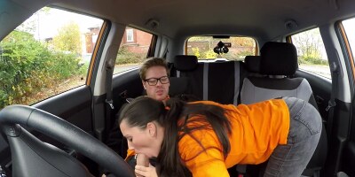 Pixee Little gives a great head and gets screwed in the car