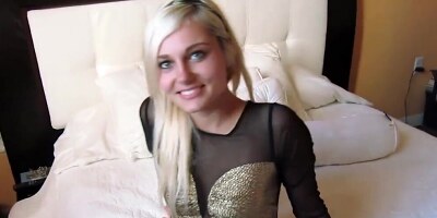 Blonde whore is sucking and fuck at her porn audition