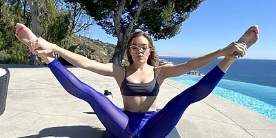 Flexible chick Masturbates with Two Dildos while doing Yoga