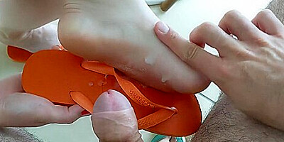Footjob With Cum On Feet And Cumplay On Flip Flops P3