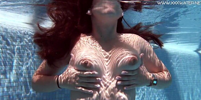 Underwatershow scene with squeaky Diana Rius from Underwater Show