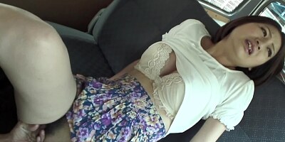Asian amateur Ran Minami is giving a blowjob in the car